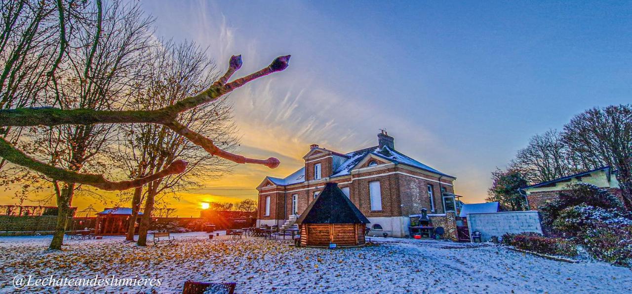 Chateau Des Lumieres Gite Et Gite Insolite Saint-Blimont Bagian luar foto